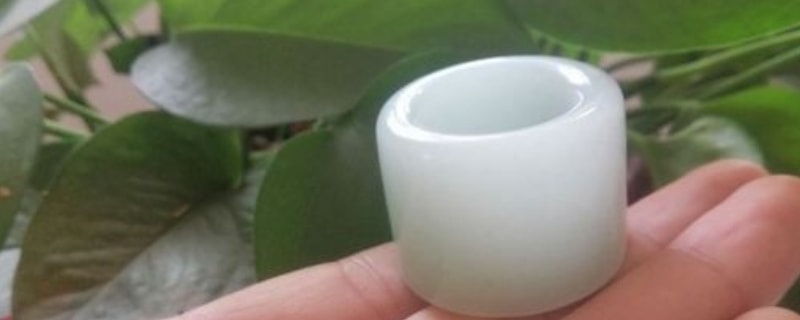 戒子戴哪个手指