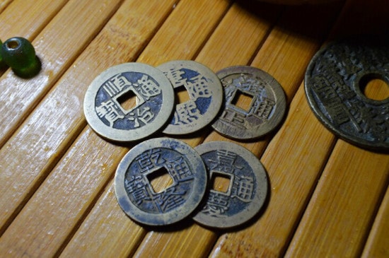 车上放五帝钱好吗，车上放五帝钱的作用-第4张-五帝钱-玉仓库