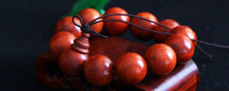血檀手串的功效与作用