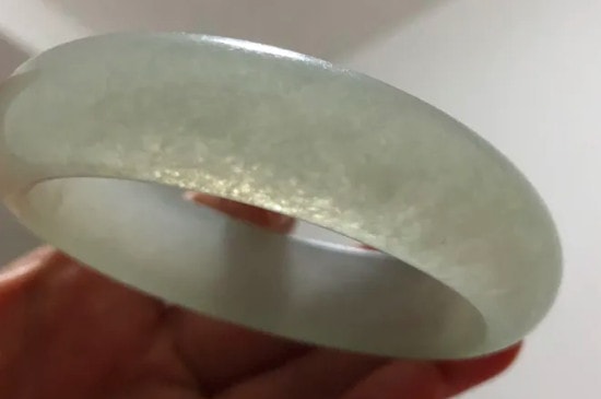 如何分辨真假玉镯?-第2张-玉石知识-玉仓库