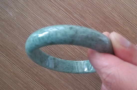 玉镯真假-第4张-玉石知识-玉仓库