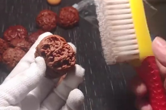 文玩核桃怎样盘红的快-第3张-核桃文玩-玉仓库