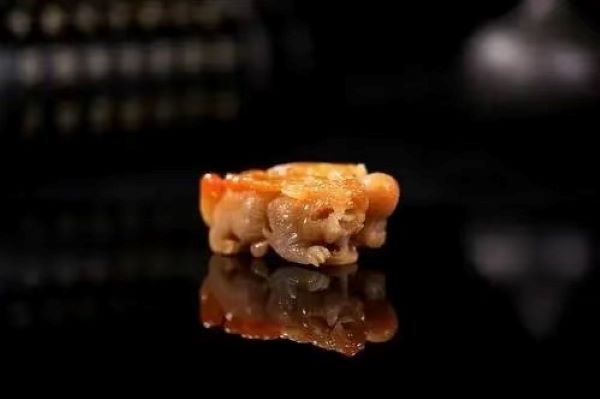 戴山水翡翠牌有讲究吗