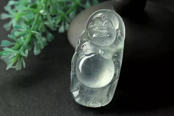 专家解读鉴别翡翠真假的简单方法