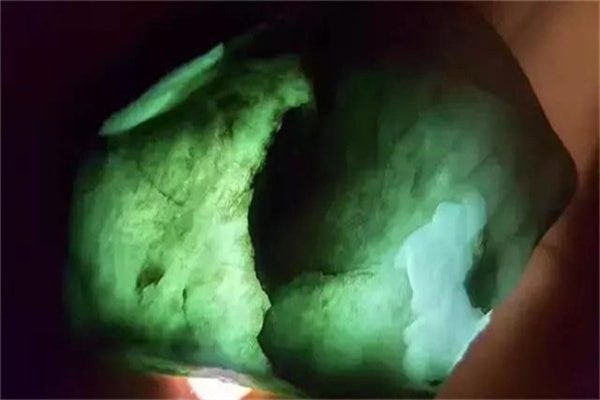 翡翠原石的价格,  翡翠原石什么价格好呢?