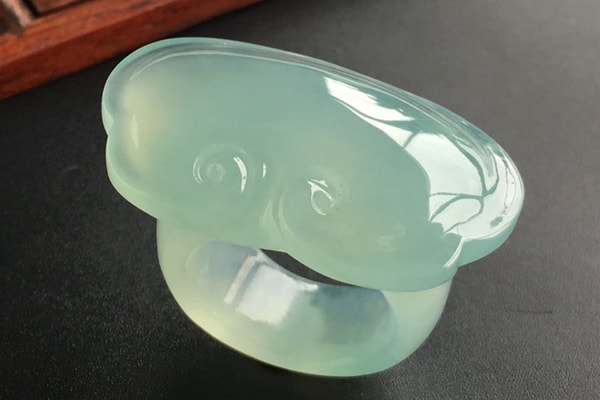翡翠不透明能养活吗