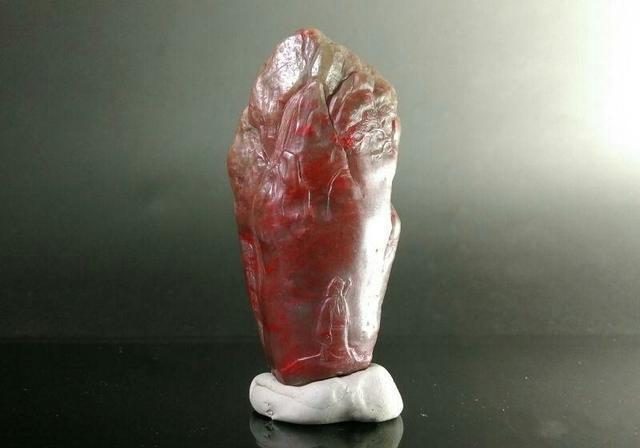 鸡血石是什么样的？什么样的鸡血石为上品？