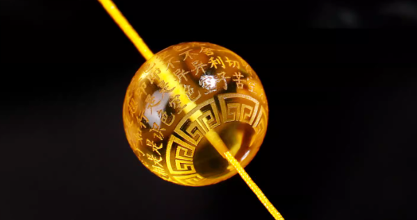 金珀佩戴功效与作用