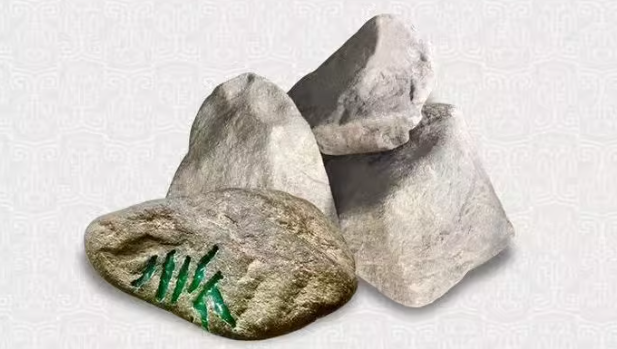 翡翠原石怎么处理皮呢 翡翠原石擦皮如何操作?
