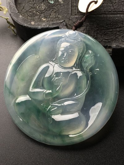 如何分析翡翠观音的品相？翡翠观音挑选有什么方法？-第4张-翡翠-玉仓库