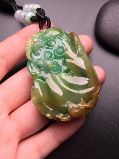 黄夹绿翡翠在市场上价格昂贵，这是有哪些原因？-第3张-翡翠-玉仓库
