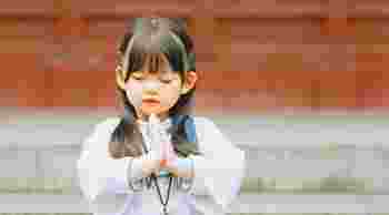 诗经取名女孩龙宝宝_诗经取名女孩龙年