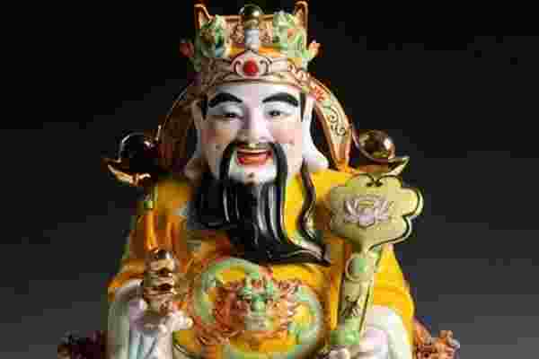 一年犯太岁，三年不起财是真的吗
