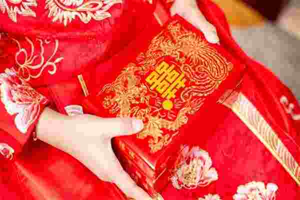 ​女人婚后走运的八字特征