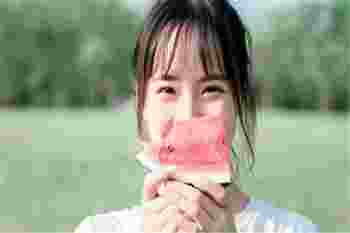 女人天柱骨面相_女生中峰天柱骨面相-第5张-民俗文化-玉仓库