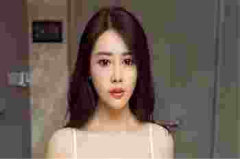 手心长痣好不好_左手掌有痣的女人