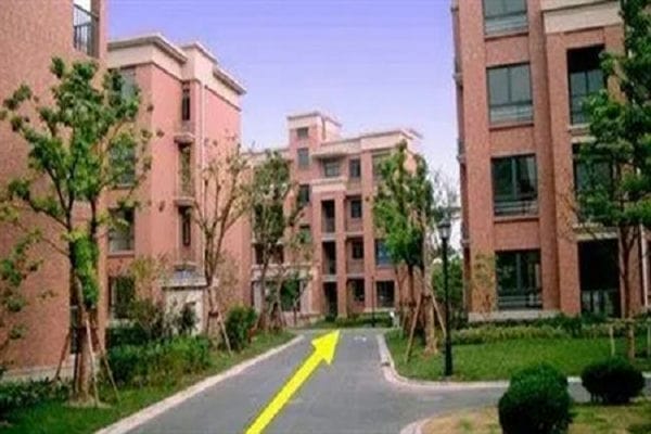 地势低洼的小区风水怎样_小区地势低洼好不好